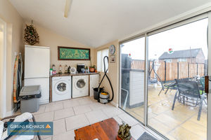 Garden Room- click for photo gallery